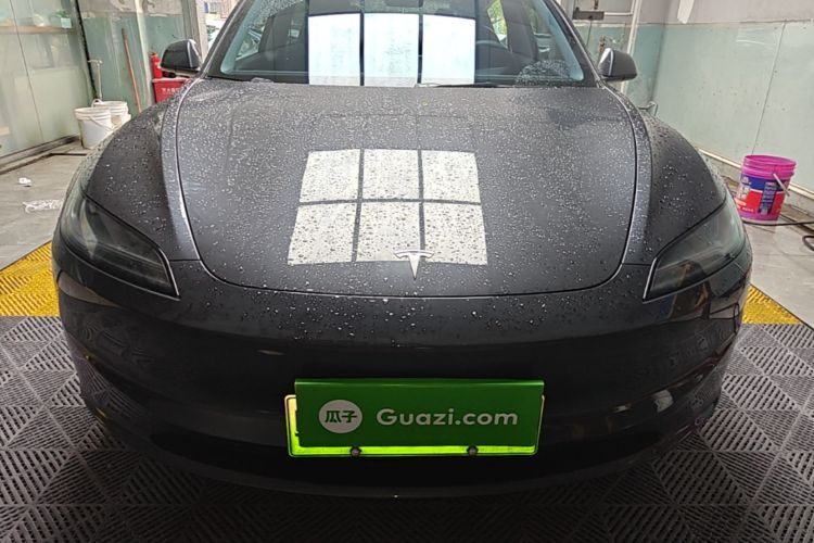 Tesla Model 3 2025 car image #3