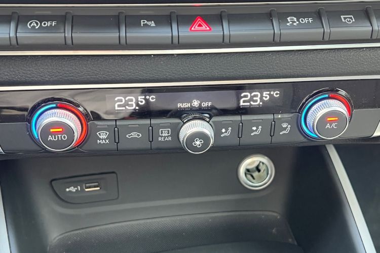 Audi A3 2019 car image #22