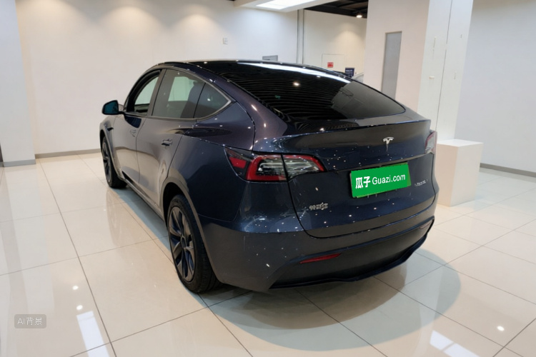 Tesla Model Y 2024 #5 Tesla Model Y 2024 car image #5