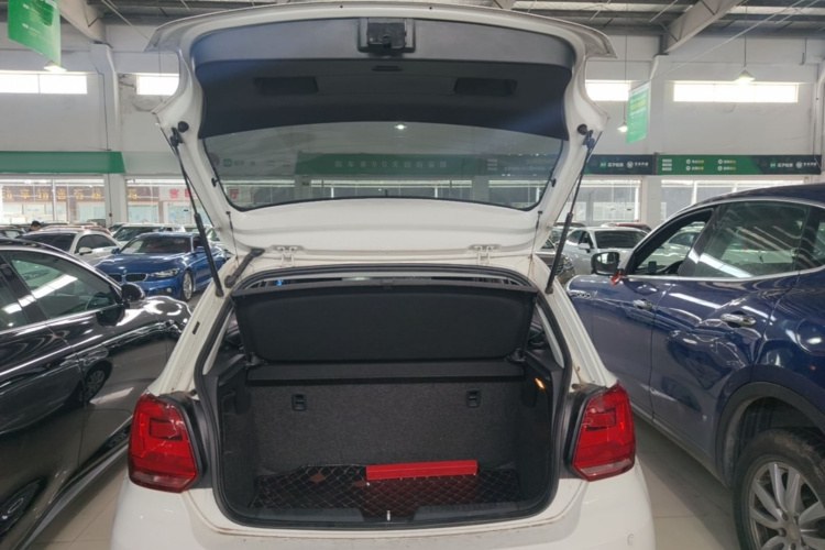 Volkswagen Polo 2016 #19 Volkswagen Polo 2016 car image #19