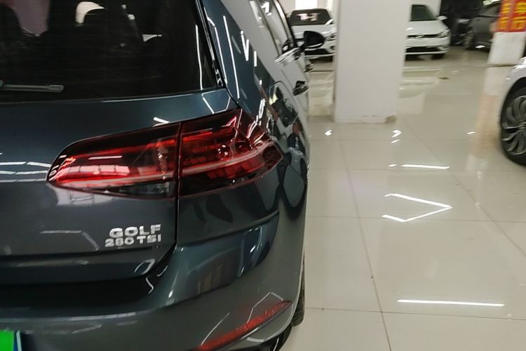 Volkswagen Golf 2018 immagine di auto #8