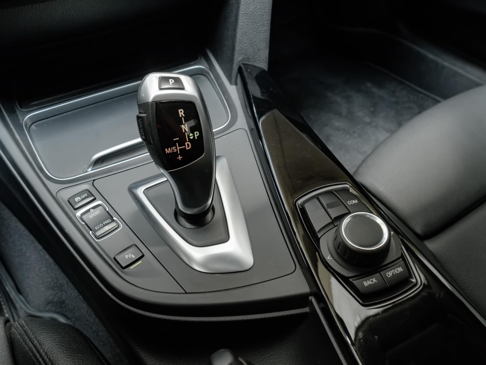 BMW 3 Series 2018 image de voiture #2