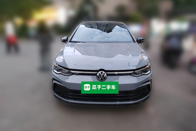 Volkswagen Golf 2023 car image #3