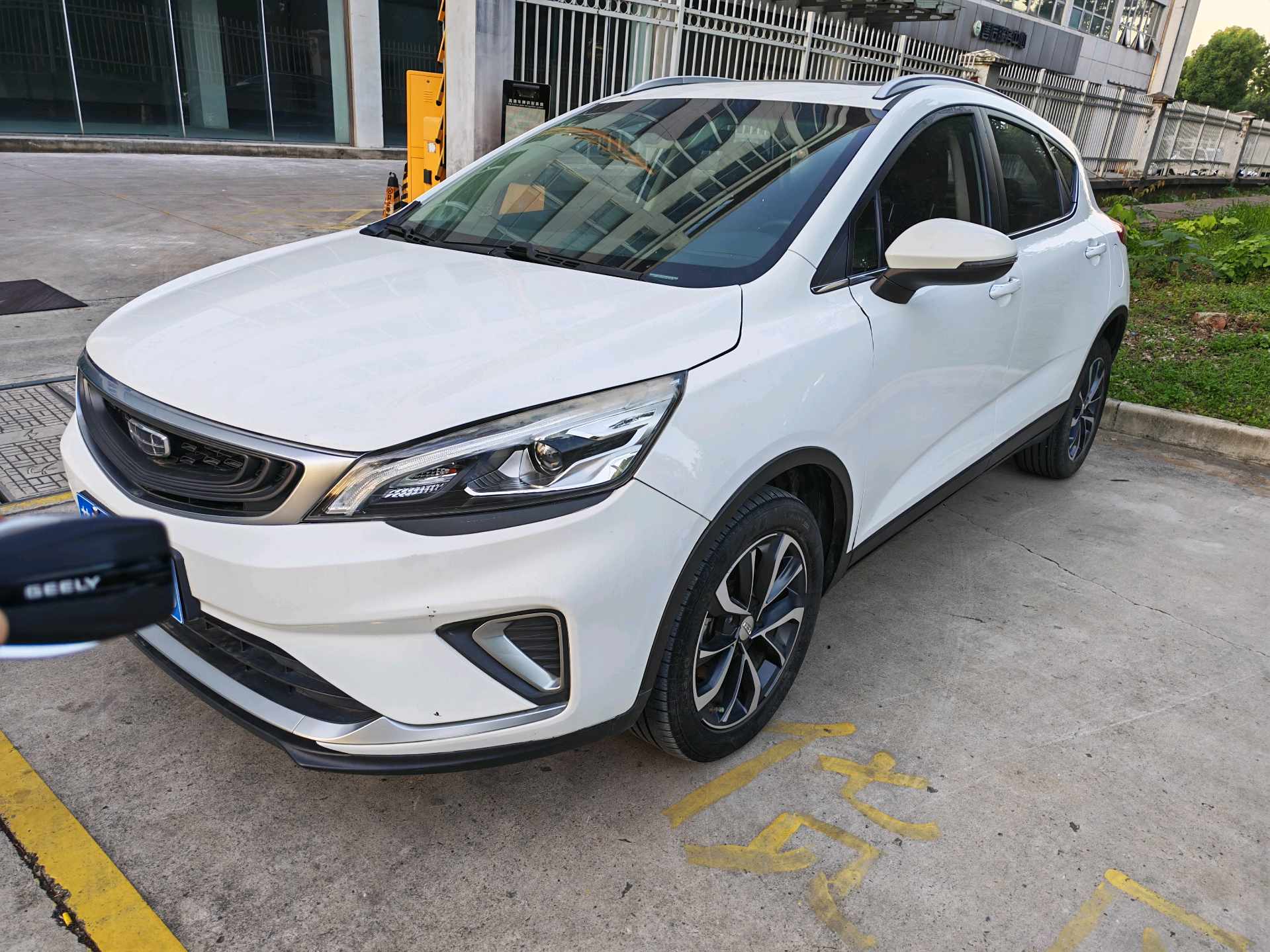 GEELY Emgrand GS 2020 GEELY Emgrand GS 2020 صورة سيارة