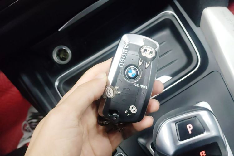 BMW 3 Series 2015 صورة سيارة #14