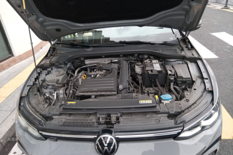 Volkswagen Golf 2021 car image #22