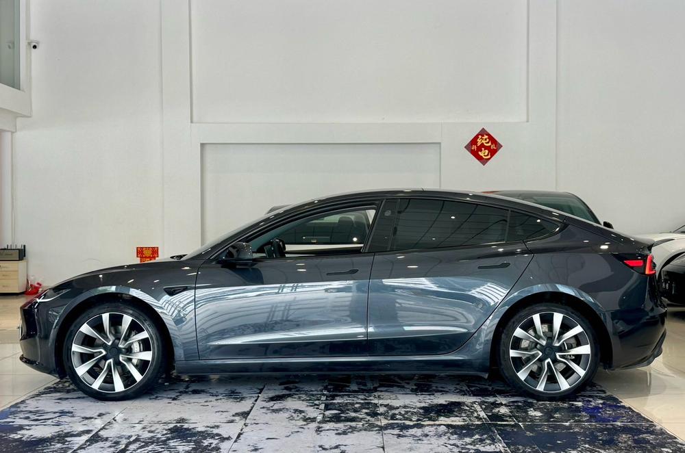 Tesla Model 3 2024 #4 Tesla Model 3 2024 car image #4