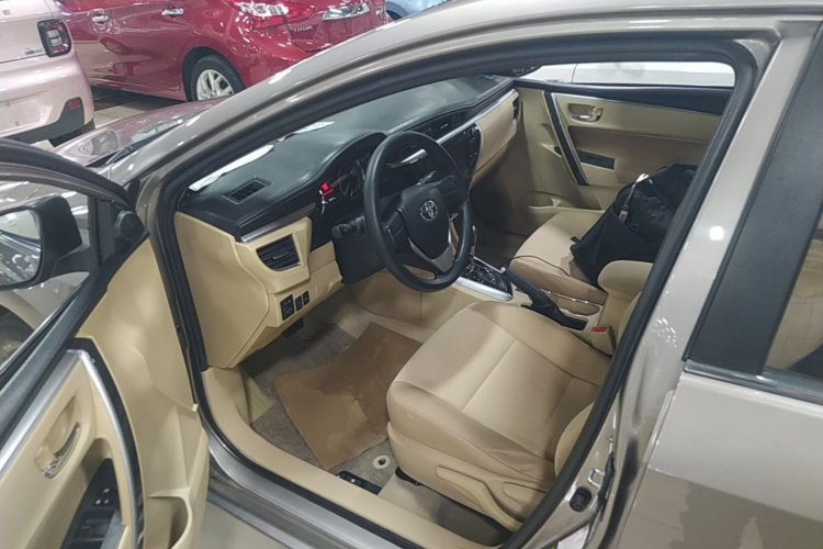 Toyota Corolla 2015 car image #12