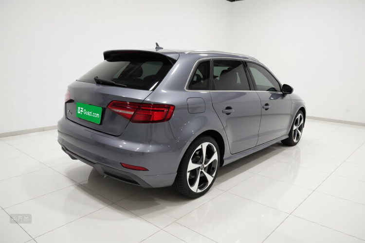 Audi A3 2019 صورة سيارة #7
