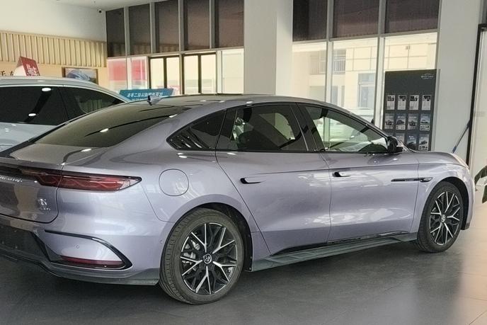 BYD Han 2024 car image #4