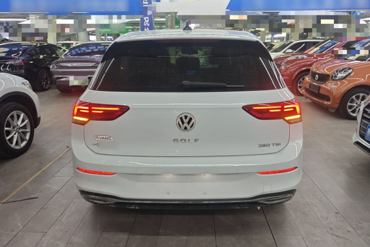 Volkswagen Golf 2021 car image #4