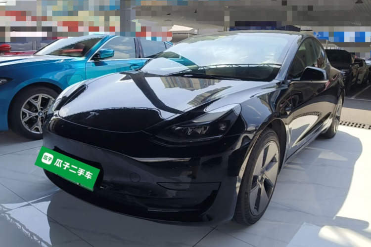 Tesla Model 3 2021 car image #2