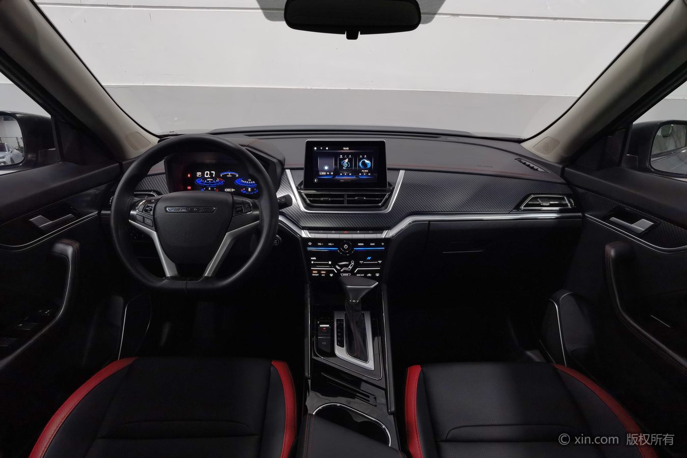 2023 car image #15