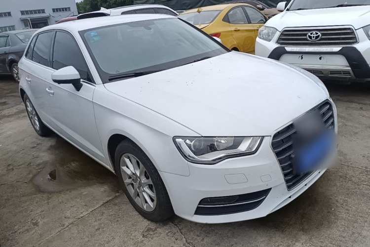 Audi A3 2017 car image #4