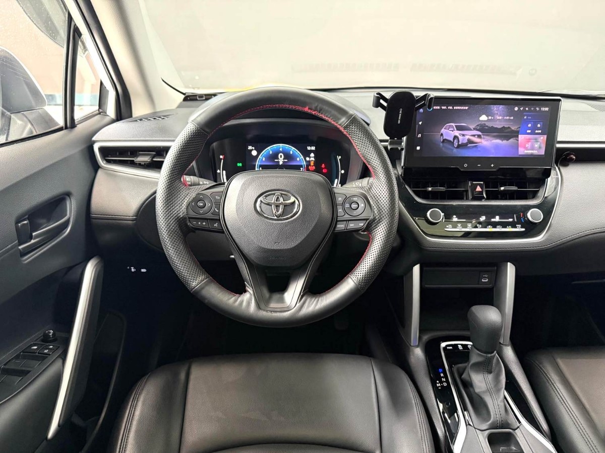 Toyota Corolla Cross 2024 car image #13