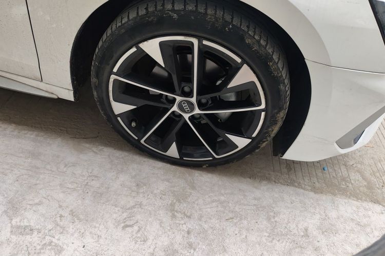 Audi A3 2023 immagine di auto #9