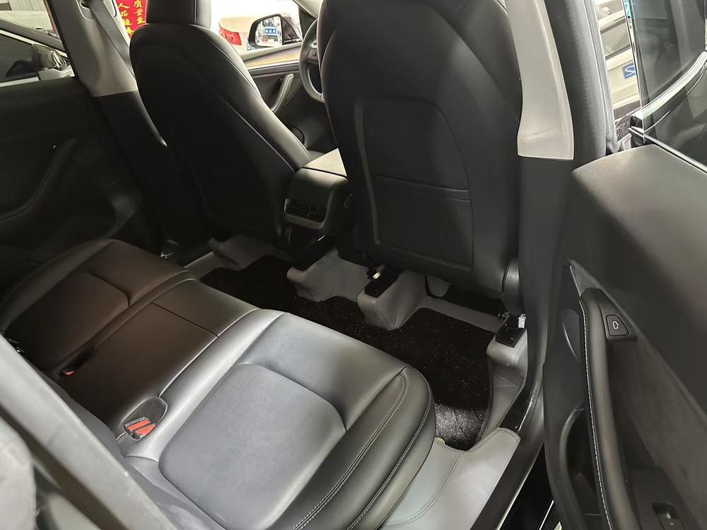 Tesla Model Y 2023 #13 Tesla Model Y 2023 car image #13