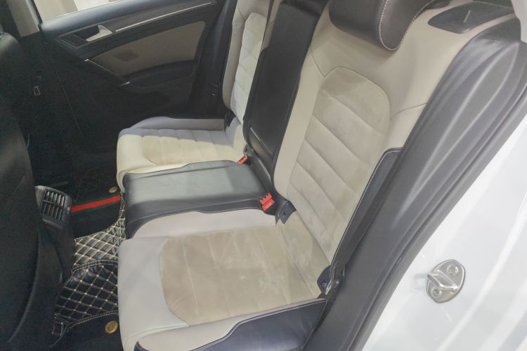 Volkswagen Golf 2017 imagen de coche #12