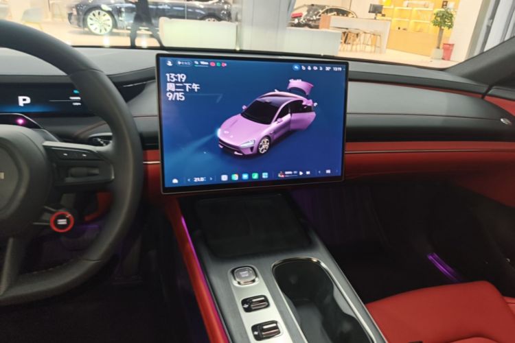 MI SU7 2024 car image #17