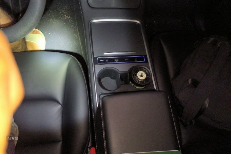 Tesla Model Y 2022 #16 Tesla Model Y 2022 car image #16