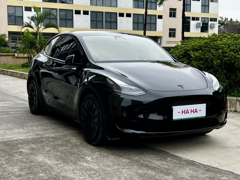 Tesla Model Y 2023 #3 Tesla Model Y 2023 car image #3