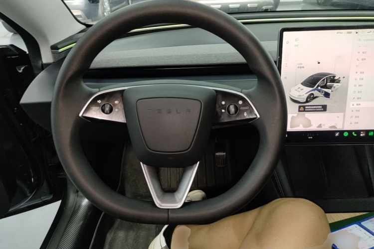 Tesla Model 3 2025 #11 Tesla Model 3 2025 car image #11