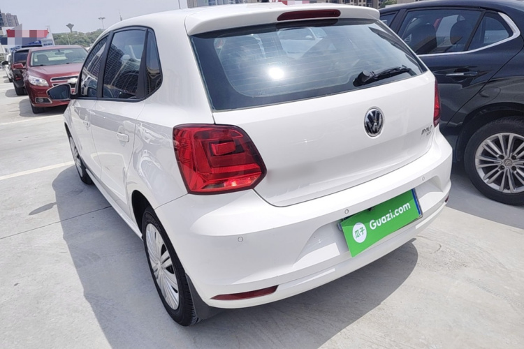 Volkswagen Polo 2016 car image #5