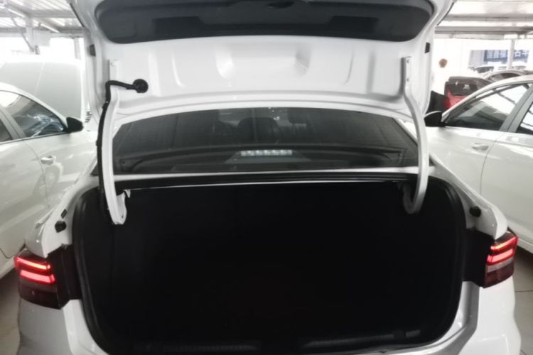 Volkswagen Lavida 2021 car image #19