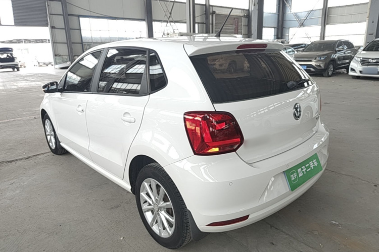 Volkswagen Polo 2016 #5 Volkswagen Polo 2016 car image #5