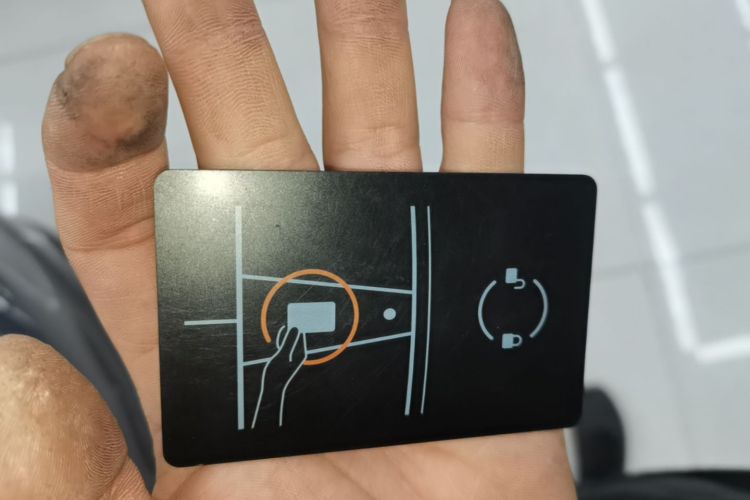 Tesla Model 3 2025 car image #9