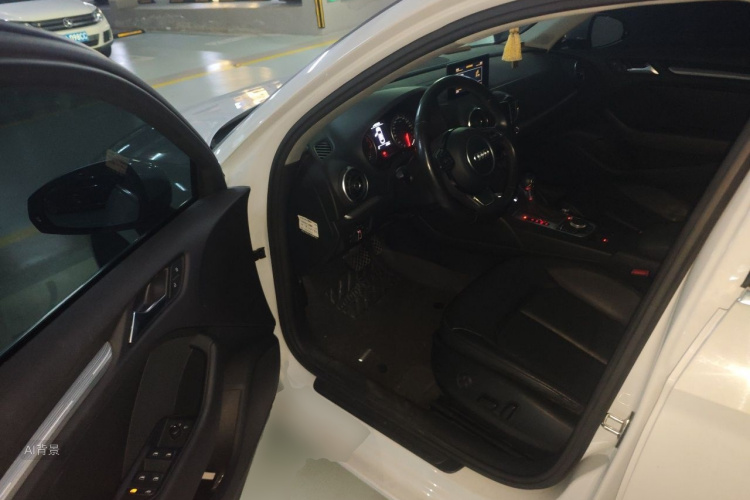 Audi A3 2015 car image #18