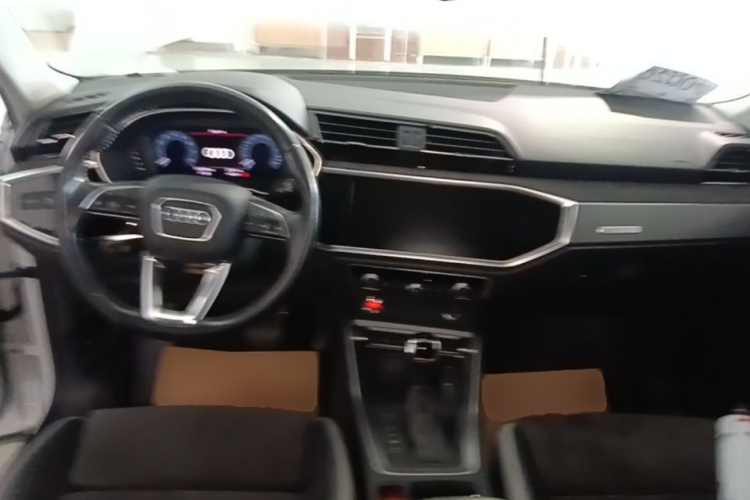 Audi Q3 2019 #10 Audi Q3 2019 car image #10
