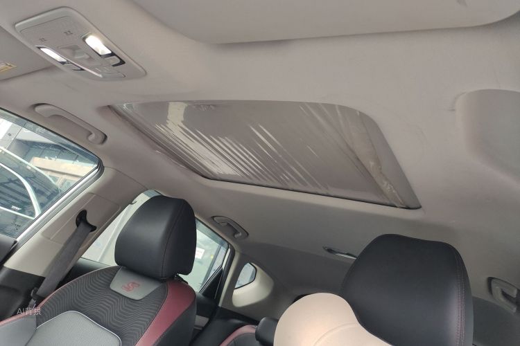 GEELY Coolray 2023 imagen de coche #20