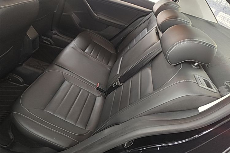 Volkswagen Lavida 2017 car image #17
