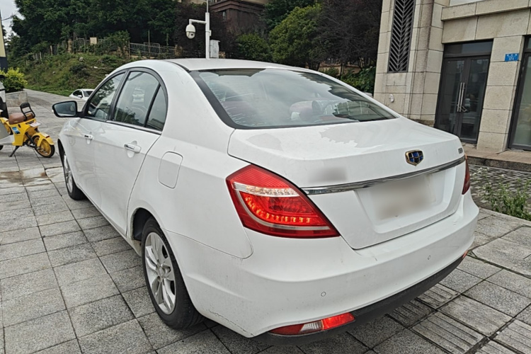GEELY Emgrand 2016 car image #5