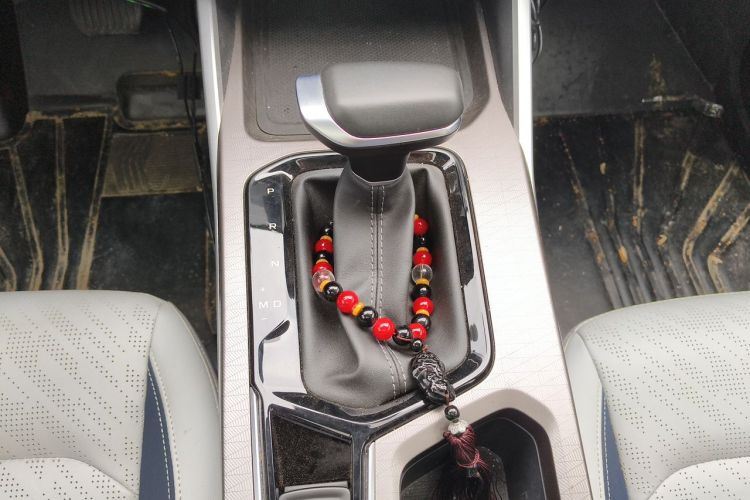 GEELY Emgrand 2023 car image #18