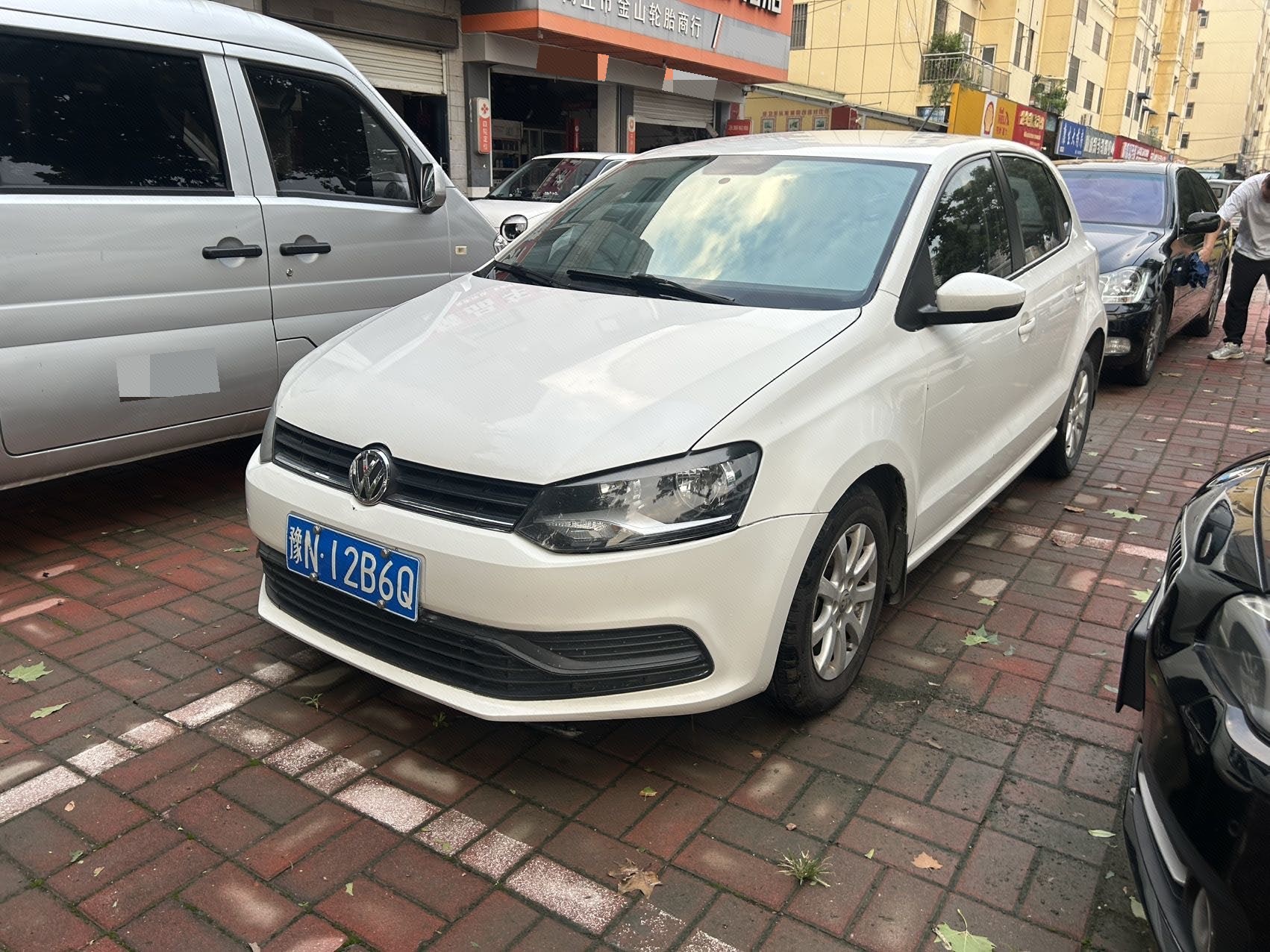Volkswagen Polo 2016 Volkswagen Polo 2016 car image