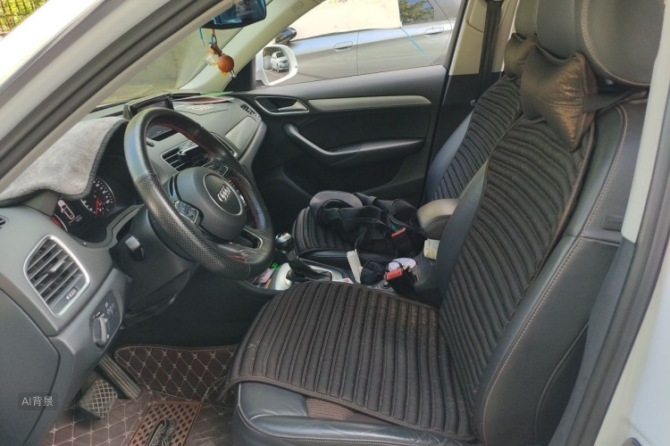 Audi Q3 2016 immagine di auto #17