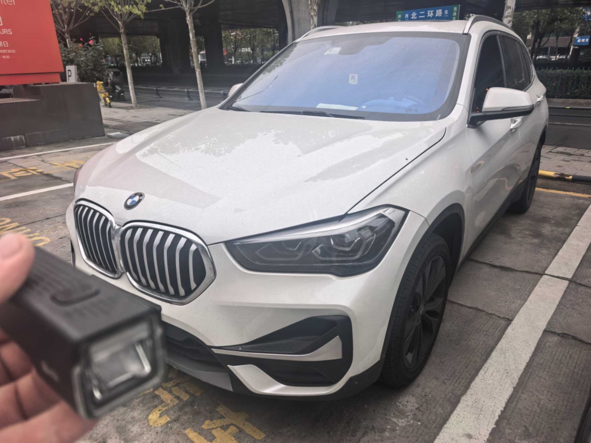 BMW X1 2020 BMW X1 2020 car image