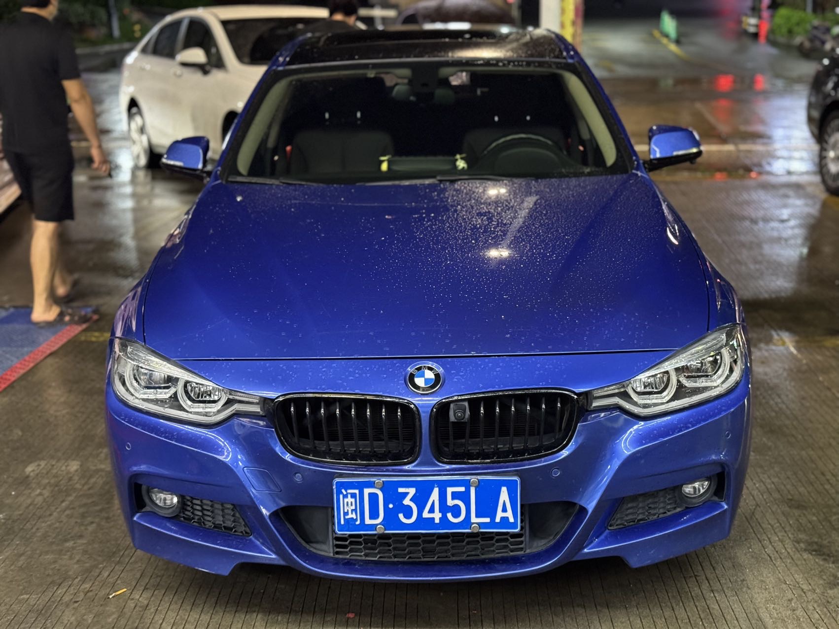 BMW 3 Series 2019 #2 BMW 3 Series 2019 car image #2