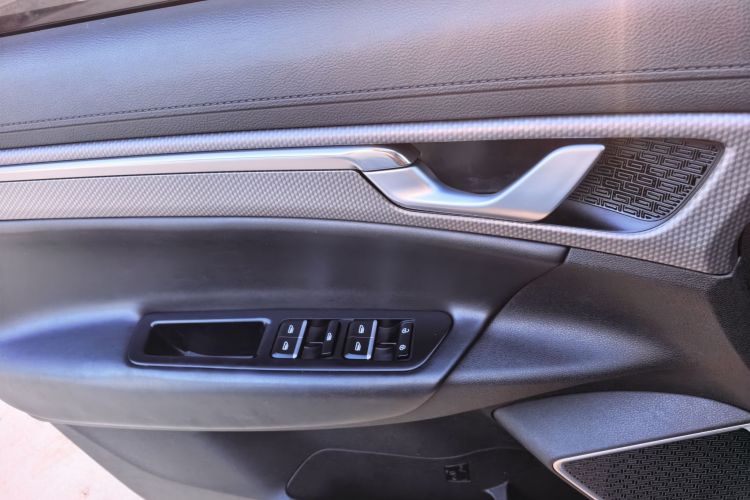 GEELY Emgrand GS 2018 car image #14