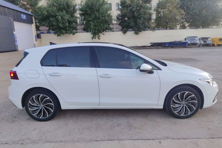 Volkswagen Golf 2022 صورة سيارة #6