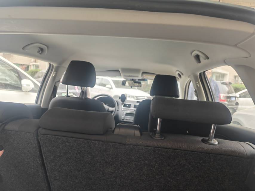 Volkswagen Polo 2015 изображение автомобиля #3