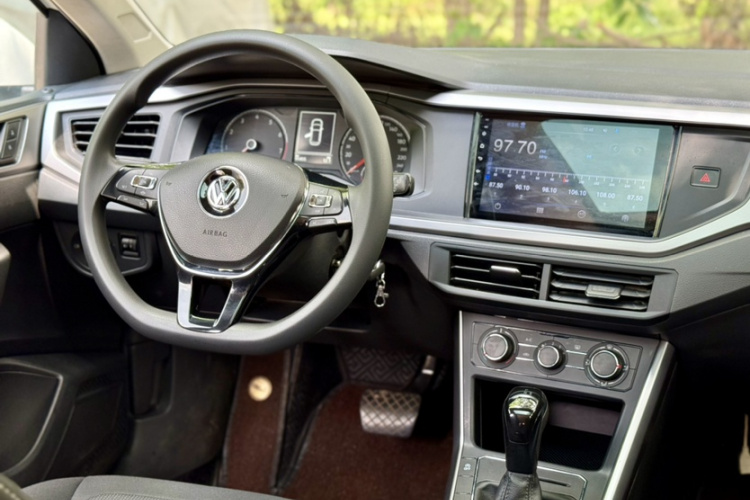 Volkswagen Polo 2019 #10 Volkswagen Polo 2019 car image #10