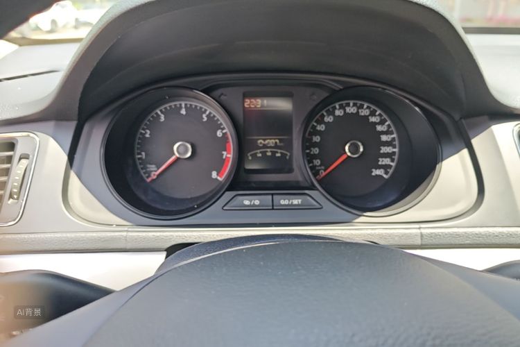 Volkswagen Lavida 2017 car image #13