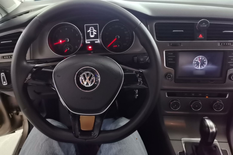 Volkswagen Golf 2017 #10 Volkswagen Golf 2017 car image #10