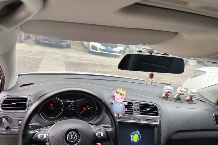 Volkswagen Polo 2019 car image #11