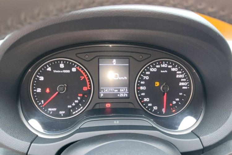 Audi A3 2019 car image #17