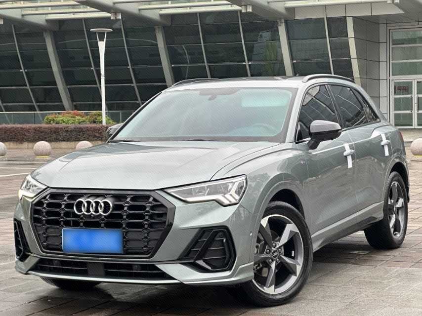 2022 immagine di auto 