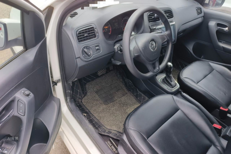 Volkswagen Polo 2017 car image #18